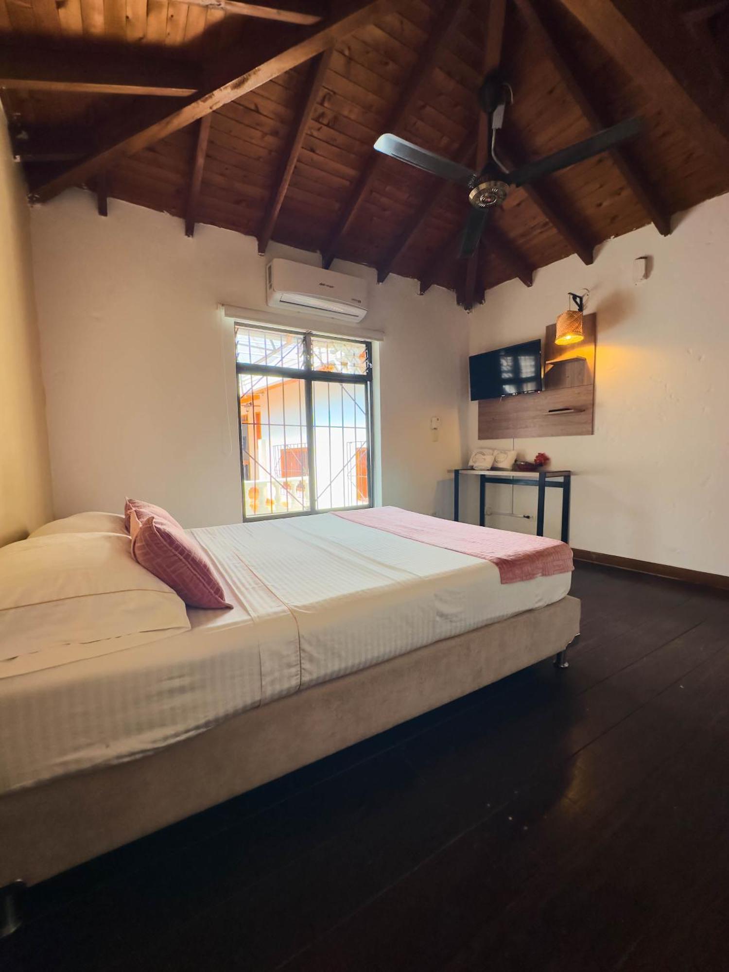 Encomendero Hotel -Centro Historico- 圣菲德安蒂奥基亚 外观 照片